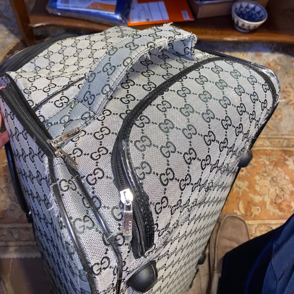 Vintage GUCCI Rolling Duffle Bag - Picture 13 of 14